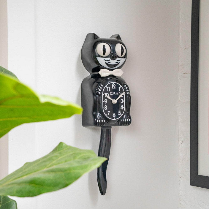 Worn & Wound x Xeric Teaser – Windup Watch Shop