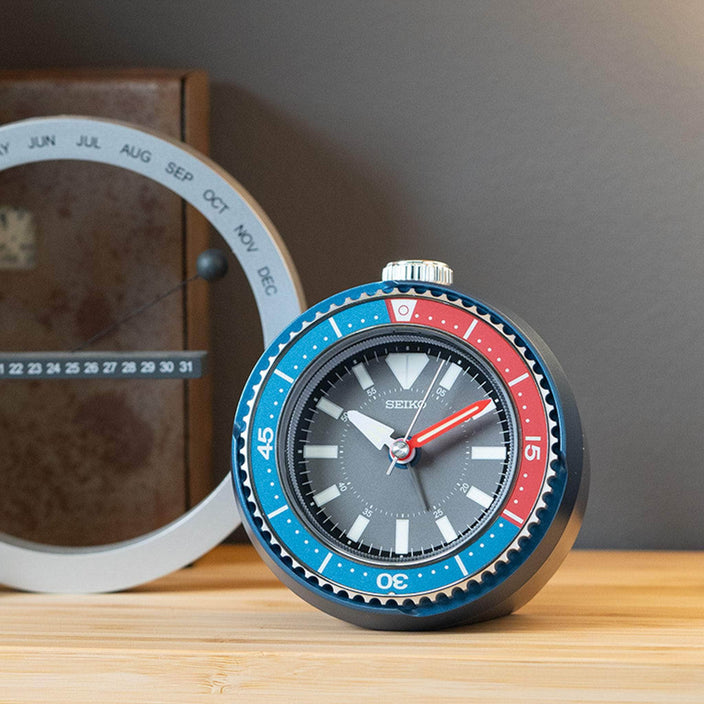Worn & Wound x Xeric Teaser – Windup Watch Shop