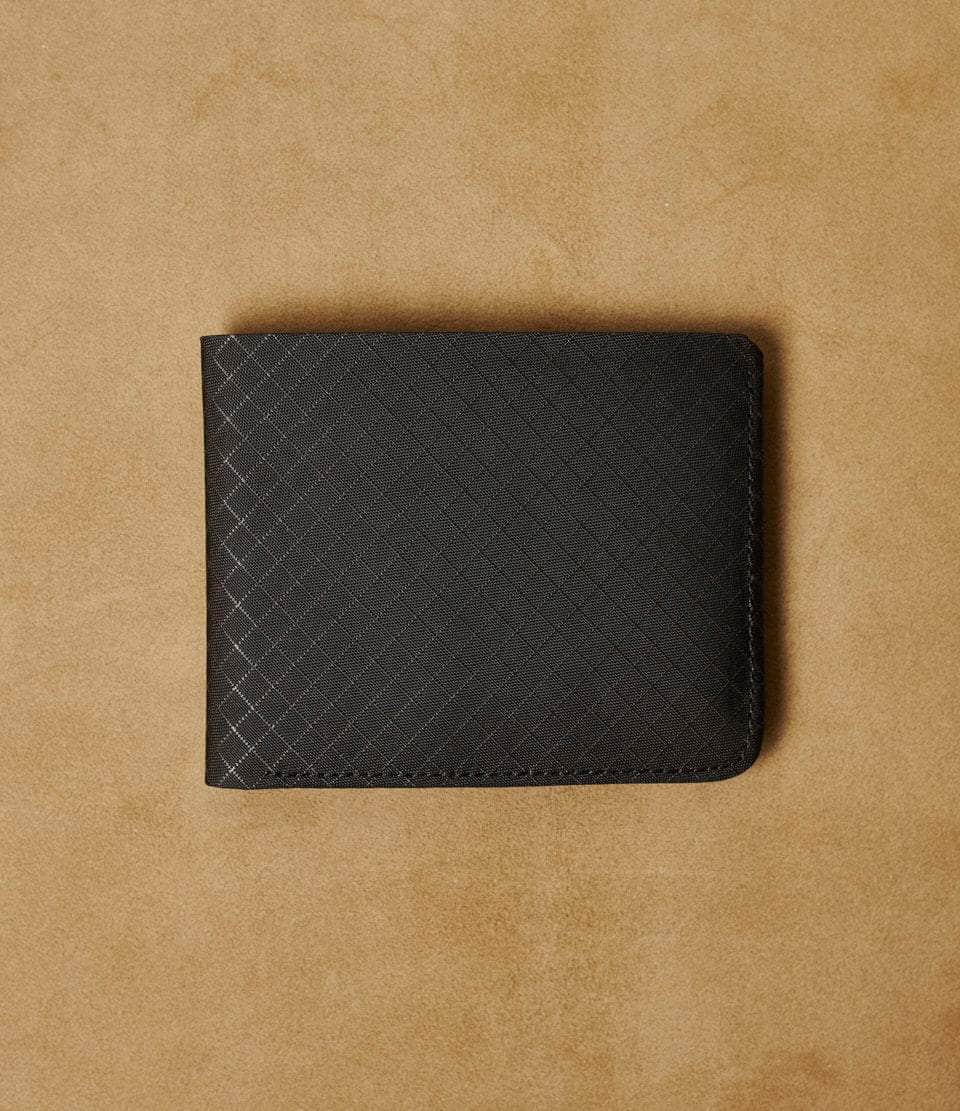 Pioneer Carry EDC Onyx Division Billfold Wallet